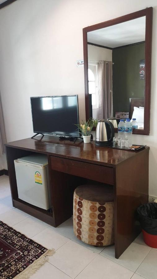 Zen Sukhumvit33 Hotel Bangkok Bagian luar foto